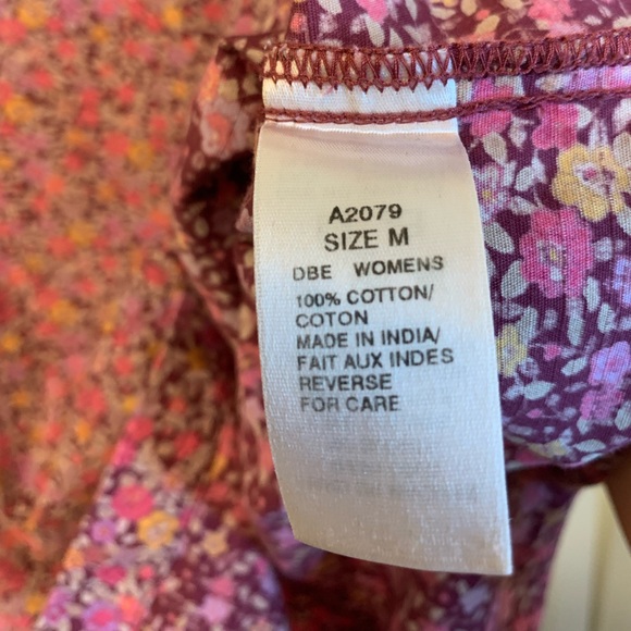 Woolrich Pink and Burgundy Floral Button up - Picture 5 of 5